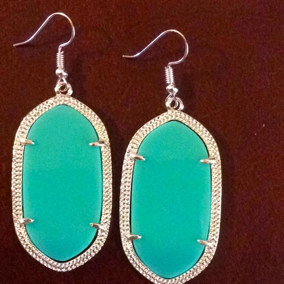 Jewelry - 4/$20 Oval Turquoise colored Earrings